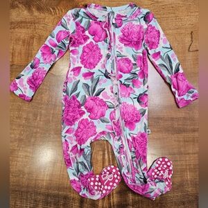 Bums and roses peony bamboo footie 9-12mo play for hole